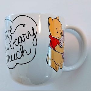 Disney's Winnie the Pooh‎ Valentines heart mug